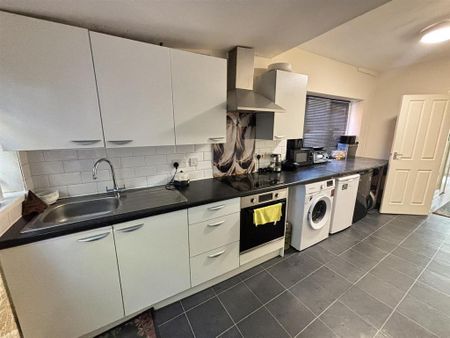 3 bedroom house to rent - Photo 3