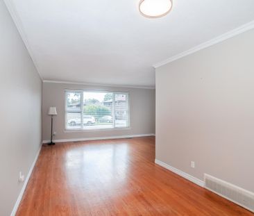 For Lease - 92 Fortrose Crescent, Toronto, Ontario - Photo 2