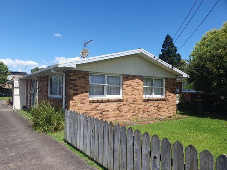 1/68 Rosella Road, Mangere East — - Photo 2