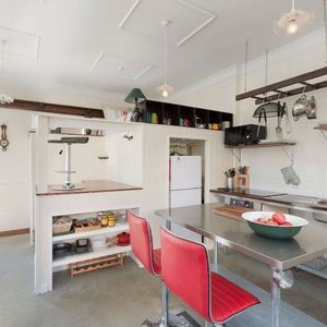 Spacious 1-Bedroom Studio - Photo 2