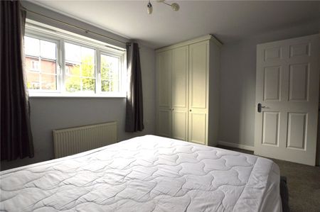 10, Castle Lodge Square, Rothwell, Leeds, West Yorkshire, LS26 0ZG - Photo 5