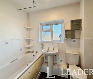 2 bedroom end of terrace to rent Great Brays - Photo 5
