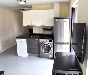 5 bedroom townhouse to rent - Photo 6