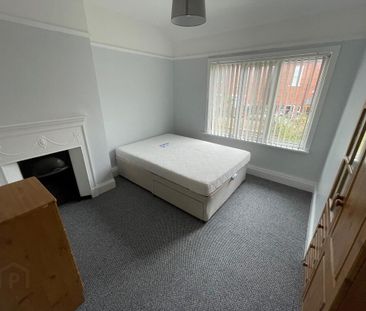 64 Wellesley Avenue, Belfast, BT9 6DH - Photo 4