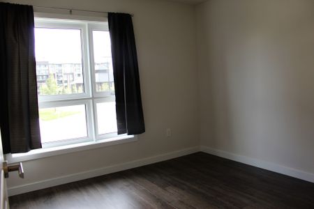 For Lease - 25 Kay Crescent Unit# 111, Guelph, Ontario - Photo 3
