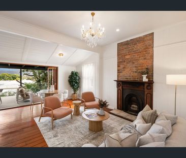 Stunning renovated Queenslander - Photo 4