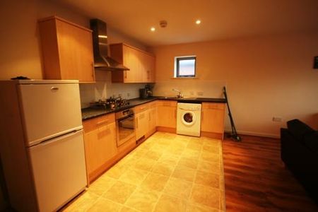 2 bedroom flat to rent - Photo 5