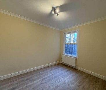 Chingford Road, London, E17 - Photo 3