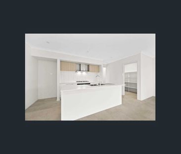 FOUR BEDROOM HOME WITH TWO LIVING AREAS AND DUCTED HEATING AND COOLING - Photo 3