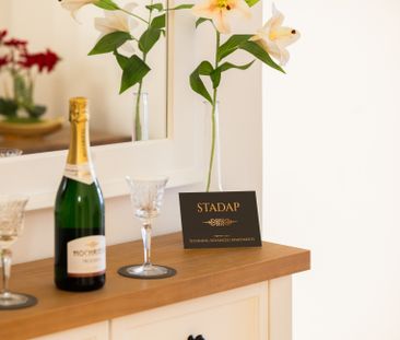 High-quality, fully equipped period apartment near Kutschkermarkt, ... - Photo 5