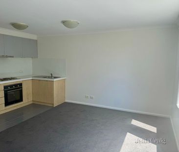 2/1 Pottery Court, Brunswick - Photo 3