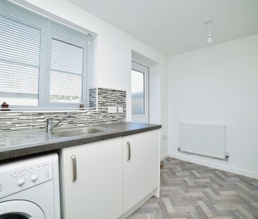 Manning Drive, Hull - Photo 5