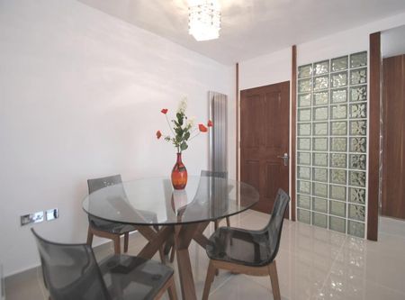 Nottingham Terrace, London NW1 - Photo 3