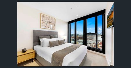 Quintessential Inner-City Apartment - Photo 4