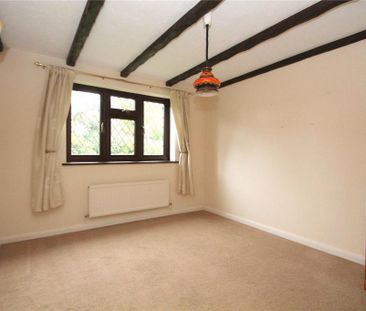 4 bedroom detached house to rent - Photo 4