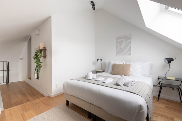 Flat - for rent - Photo 1