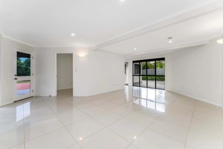 160 Trawalla Street, The Gap. - Photo 4