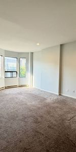 205 DANFORTH AVE. 2ND FL - BRIGHT & SPACIOUS 2BR/1BATH, PRIVATE DECK - Photo 3