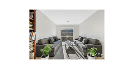 Stunning Ex-Display Home in Clyde North - Photo 2