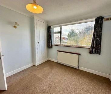 Lodge Crescent, Orpington, Kent, BR6 - Photo 3