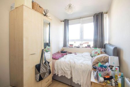 3 bedroom flat to rent - Photo 3