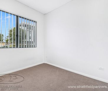 Very Large Modern 2 Bedroom Apartment - Photo 3