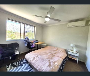 5/12 Wallace Street, Chermside, Qld 4032 - Photo 3
