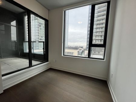 For Lease - 2920 Highway 7 Road Unit# 405, Vaughan, Ontario - Photo 5