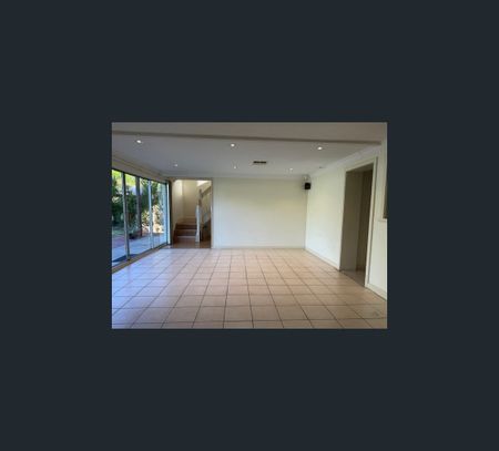 17 Ellerslie Street, Kensington Gardens, SA 5068 - Photo 3