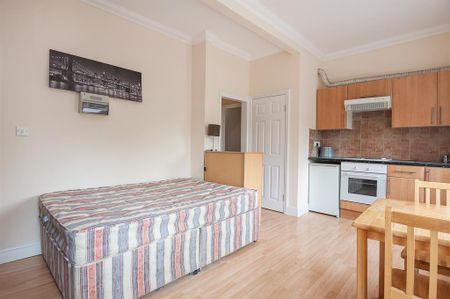 Studio to rent - Photo 3