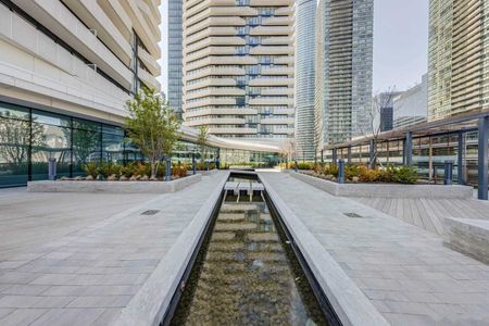 For Lease - 100 Harbour Street Unit# 2402, Toronto, Ontario - Photo 3
