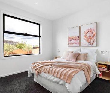 Share Accommodation - Utilities Included! - Photo 2