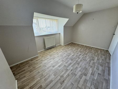 2 bedroom end of terrace house to rent - Photo 4