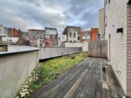 Charmant appartement aan de Leiekaai – Toplocatie in Gent met garagebox - Photo 5