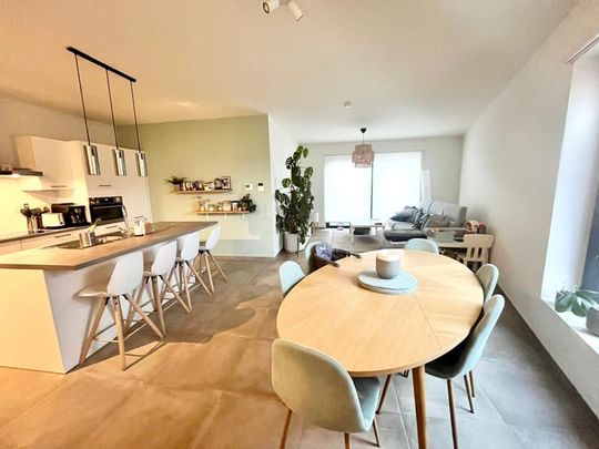 Appartement te huur - Photo 1