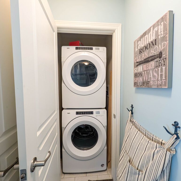 154 Monarch St, Welland - 4 Bedroom House - Photo 1