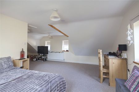 10 Highfields, Huddersfield, HD1 - Photo 5