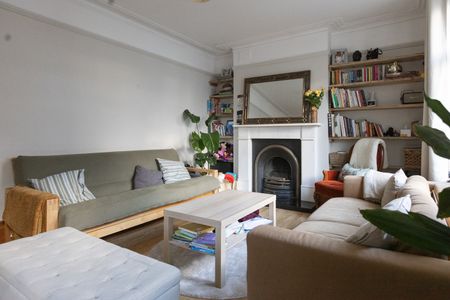 Room in a Shared Flat, Agincourt Road, NW3 - Photo 3