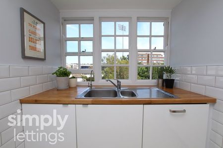 2 Bed property for rent - Photo 3