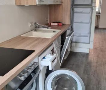 wie im Neubau: 1 Raum Apartment mit neuer Einbauküche und neuem Bad - Foto 5