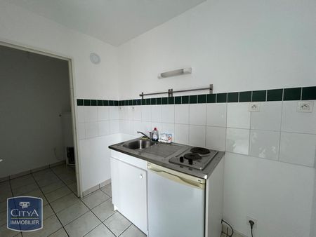 Location Appartement 1 pièce 37m² BLOIS 41000 - Photo 3