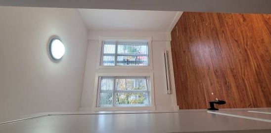 600ft - $2,600/month , 1.5 bath, two bedroom, main st. (Vancouver) - Photo 2