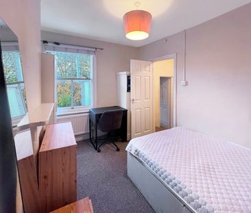 First Floor Middle Bedroom (Double), 4 Leopold Street, Oxford OX4 1PS - Photo 6