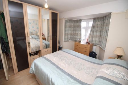 3 bedroom terraced house to rent - Photo 3