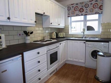 Beckside Court, Ulverston, LA12 - Photo 2