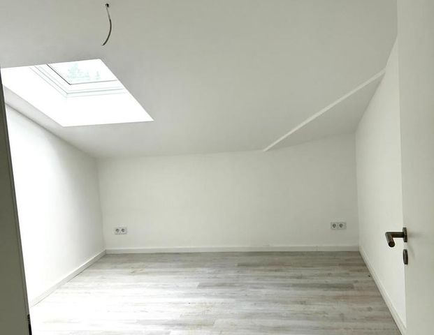 3 Zi-Dachgeschosswohnung - Foto 1