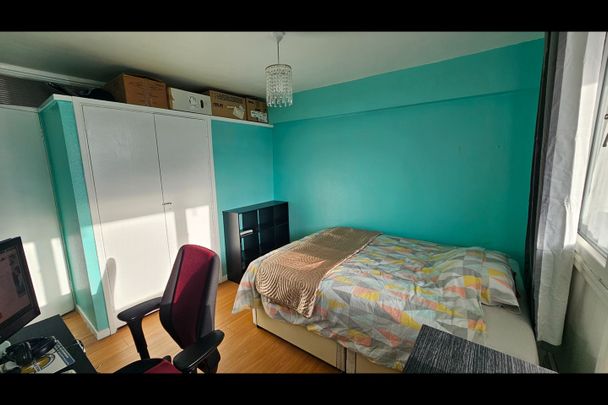 Room in a Shared Flat, Park Road North, W3 - Photo 1