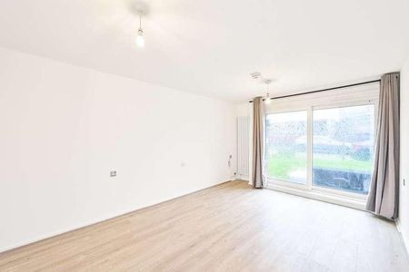 Broadhead Strand, Edgware, NW9 - Photo 5