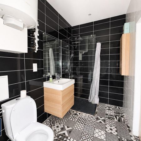 Location Appartement 2 pièces 49m² ST ETIENNE 42000 - Photo 4