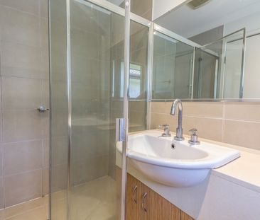 Beautiful 3-Bedroom Townhouse Offering Space, Comfort and Convenience - Photo 1